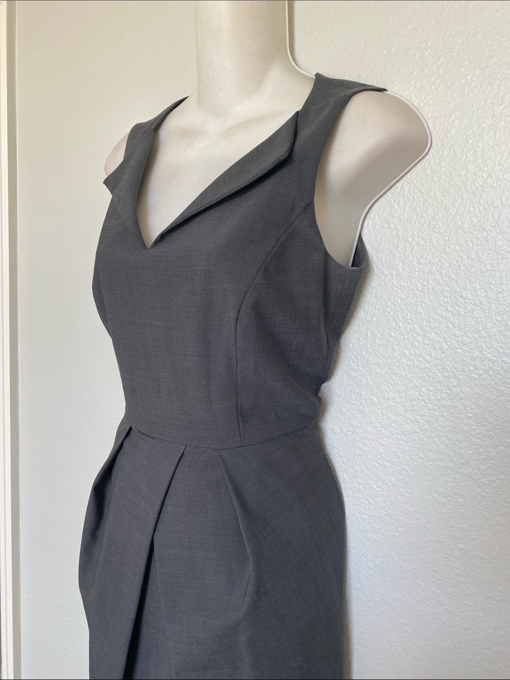 ANTONIO MELANI Charcoal Gray Sleeveless Wool Blend Sheath Dress 2 - Picture 5 of 10